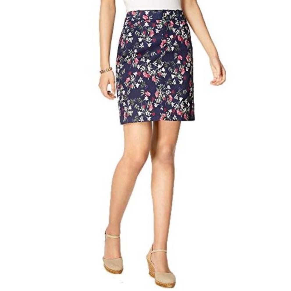Charter Club Skirt W/Shorts. Comfort Waist. Floral Navy Pink White Green. Sz. 14